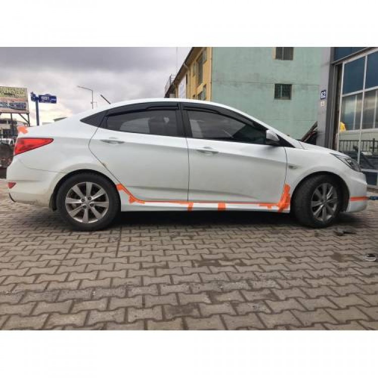 Hyundai Accent Yan Etek-Maşpiyel